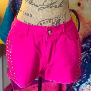 Pink Nicki Minaj jean shorts